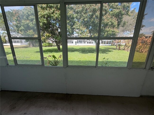 Building Photo - 247 Coventry K