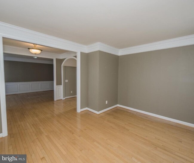 Building Photo - 29 Pathfinder Ct