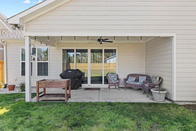 Building Photo - Wyndwater Home Available!