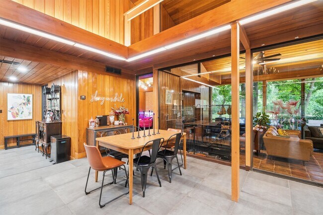 Building Photo - 29 Winged Foot Dr