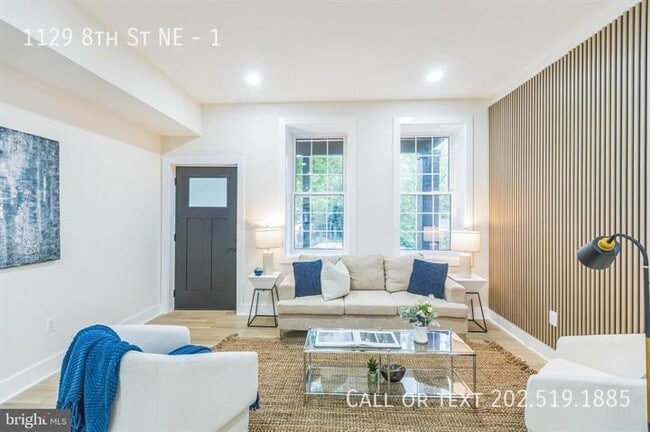 Building Photo - 1129 8th St NE