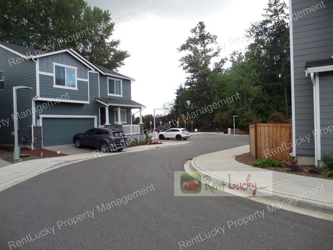 Building Photo - Fantastic 3-Bedroom + Den + Bonus Room Home with A/C in Milton!