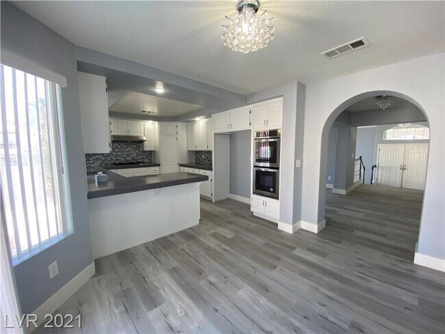 Building Photo - Beautifully Remodeled Home with Pool, RV Parking & 3-Car Garage!