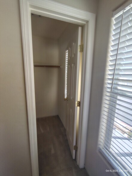 Building Photo - 5820 Addy Ln