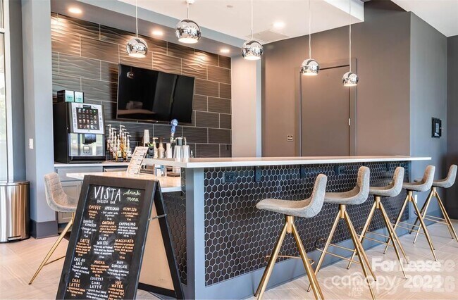 Building Photo - 13230 Ballantyne Corporate Pl