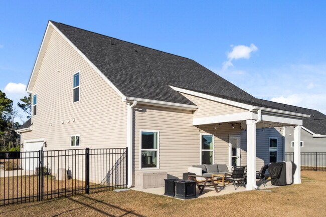 Building Photo - 301 Gander Ct