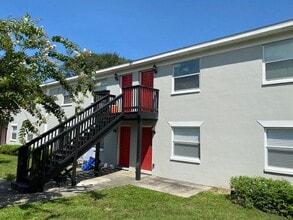 Building Photo - 107 Karde Ln
