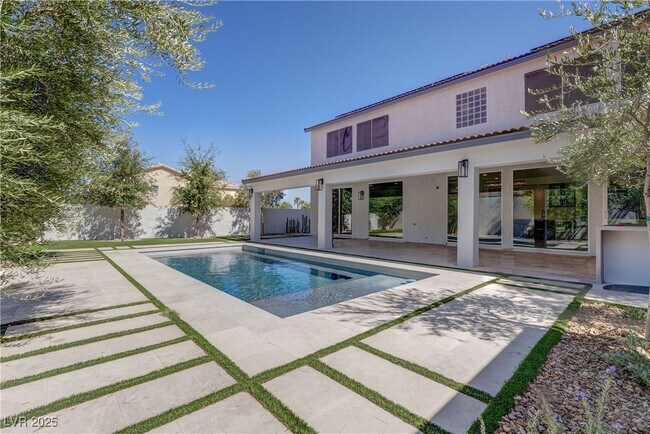 Building Photo - 10018 Twilight Canyon Ct
