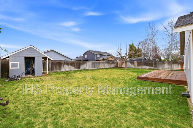 Building Photo - 8503 Desoto Dr