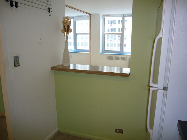 Building Photo - 4250 N Marine Dr