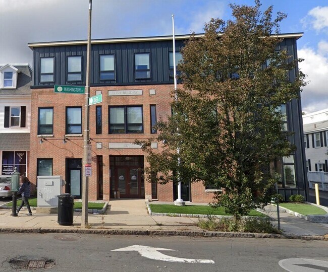 Building Photo - 1137 Washington St