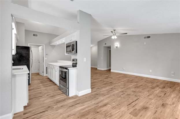 Building Photo - 12217 Hidden Brook Dr