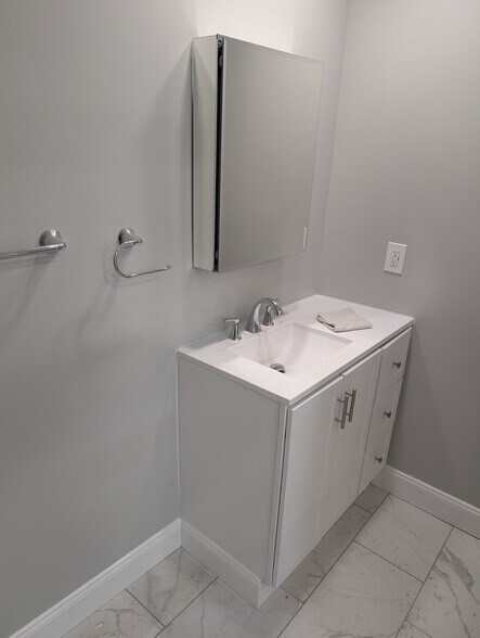 Building Photo - 1018 Neel St