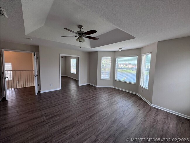 Building Photo - 11239 SW Barton Way