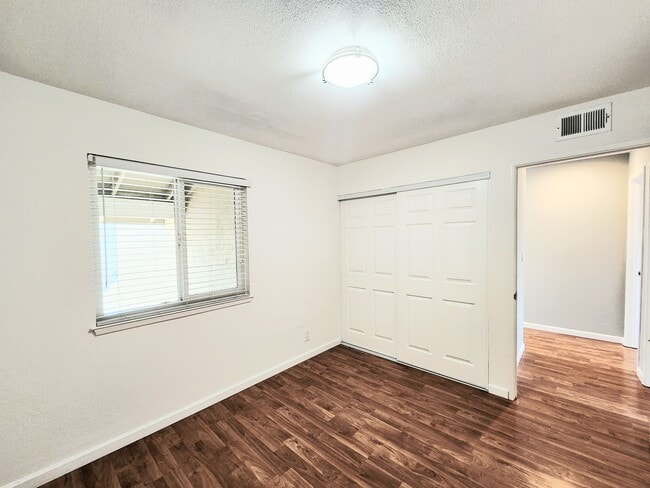 Building Photo - Spacious 4 bedroom in Foster City