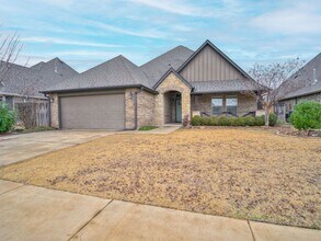 Building Photo - 5301 NW 162nd Ter, Edmond, OK 73013