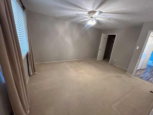 Primary Photo - 4908 Wagner Dr