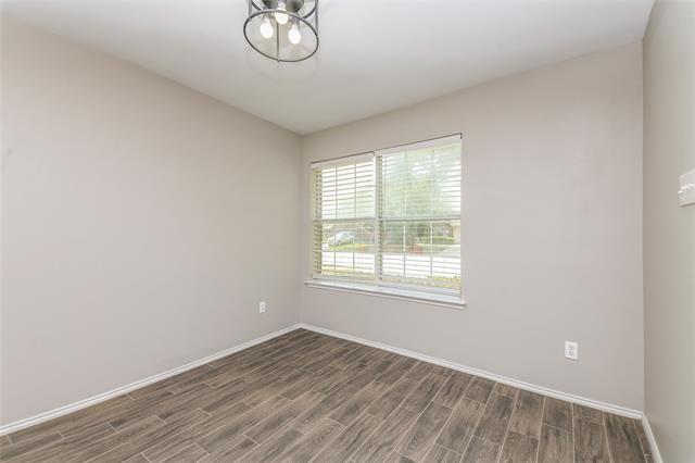 Building Photo - 2120 Rose May Dr
