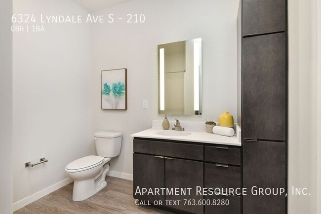 Building Photo - 6324 Lyndale Ave S