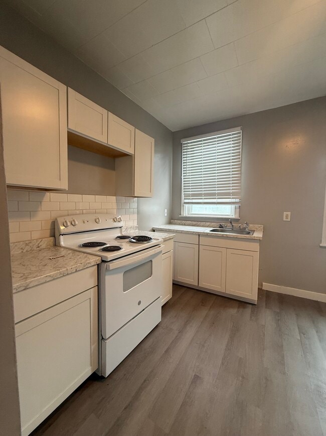 Building Photo - 6210 Witherby Ave