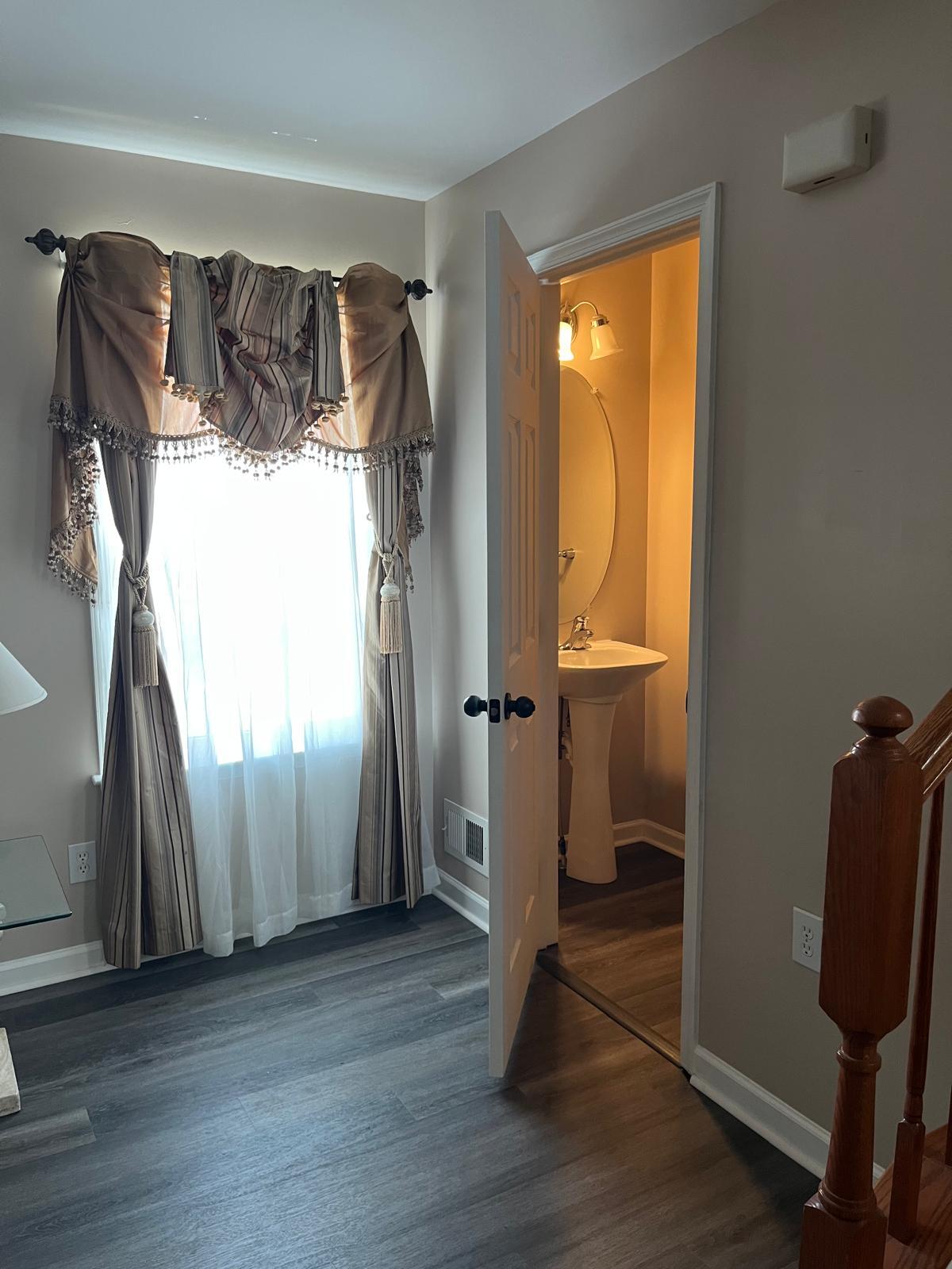 Half bath - 199 Rumbling Rock Rd
