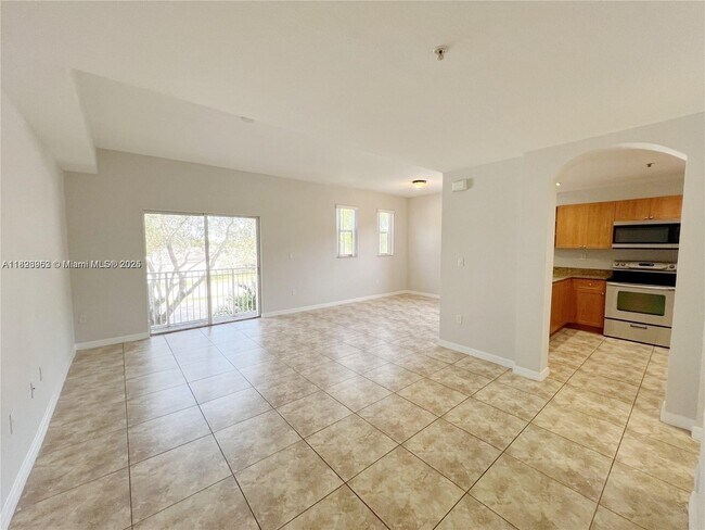 Building Photo - 8899 NW 107th Ct