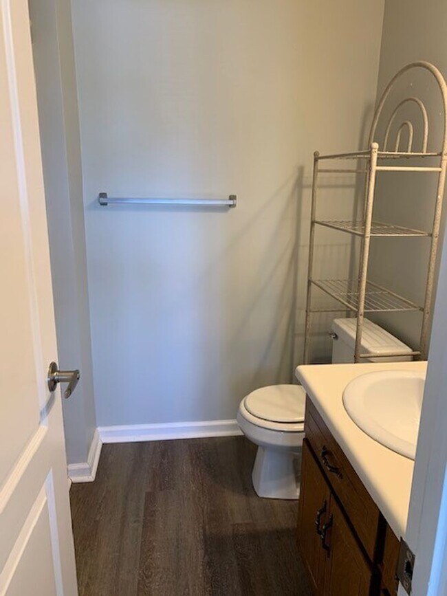 Building Photo - Remerton Townhomes