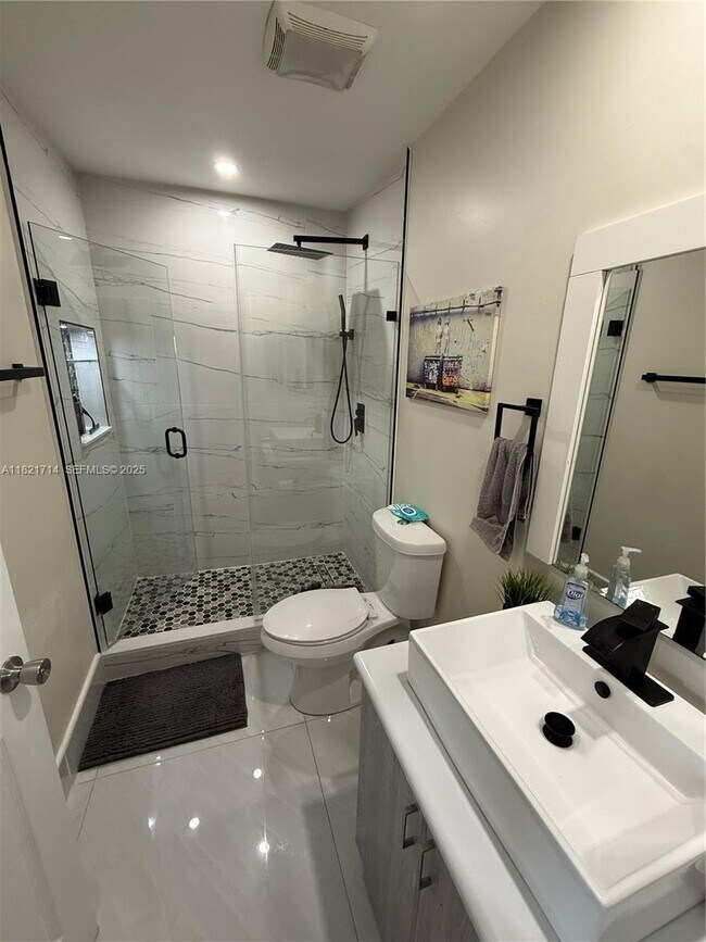 Building Photo - 4744 NW 114th Ave