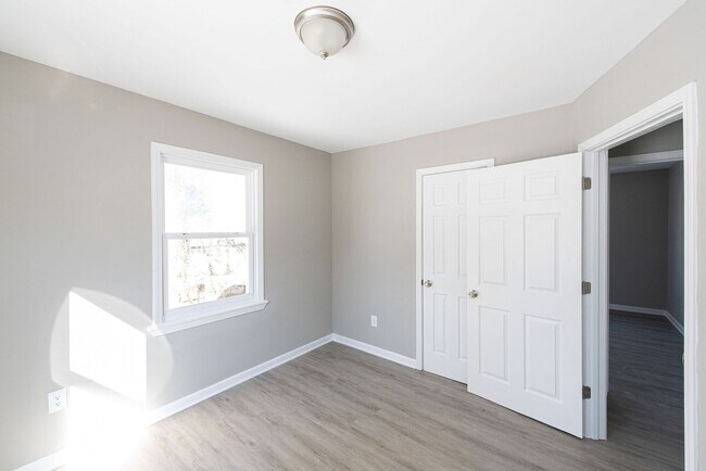 Building Photo - 4715 Green Glen Ln