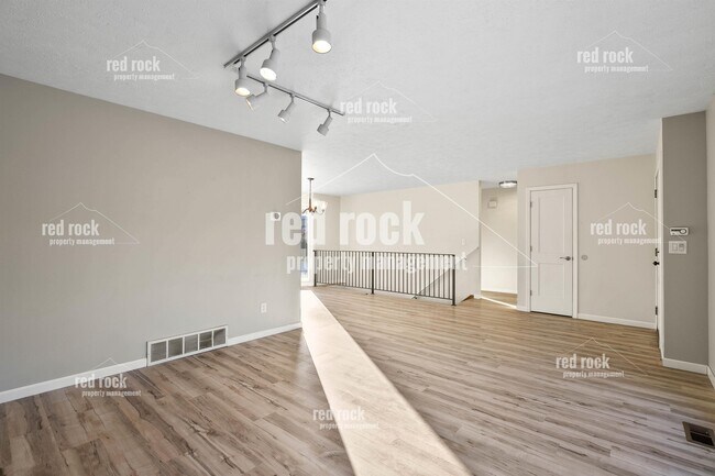 Building Photo - 6103 W Wind River Dr