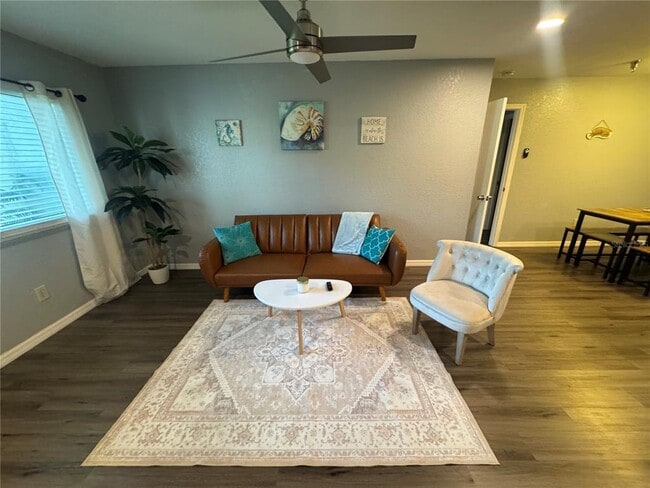 Building Photo - 10265 Gandy Blvd N