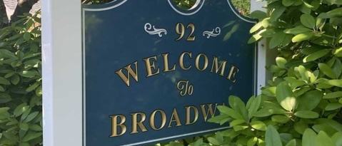 Building Photo - 92 Broadway-