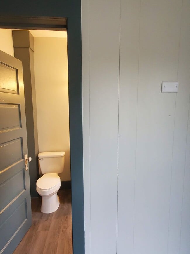 Building Photo - 936 Harrison Ave