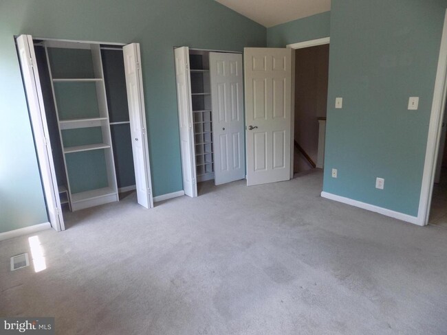 Building Photo - 1302 Roman Ridge Way