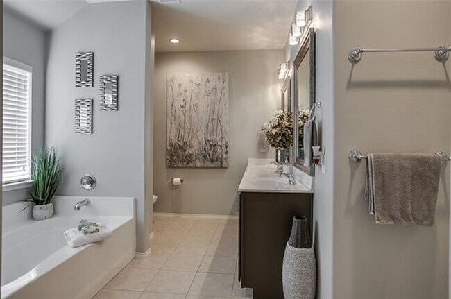 Building Photo - 5117 Sweetgum Ct