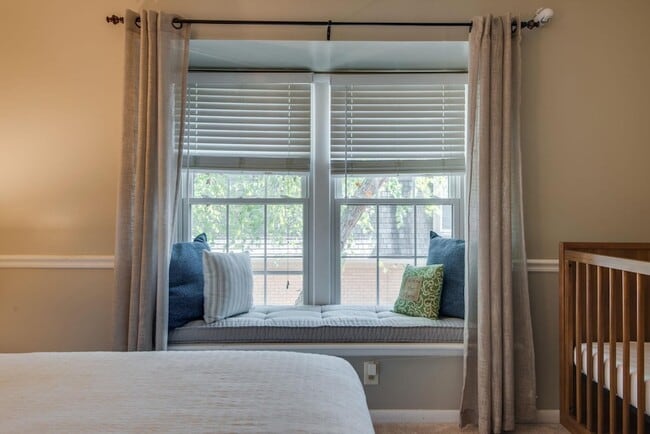 Building Photo - 3000 Hillsboro Pike