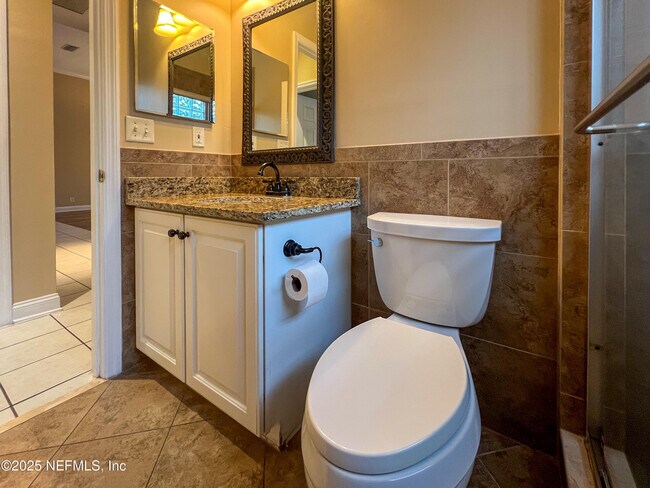 Building Photo - 1704 Tall Tree Dr E