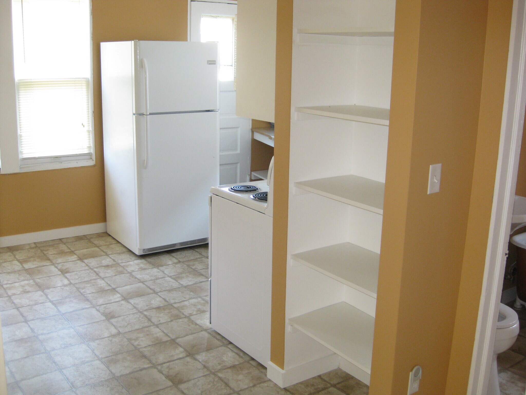 Kitchen - 3726 W Dorothy Pl