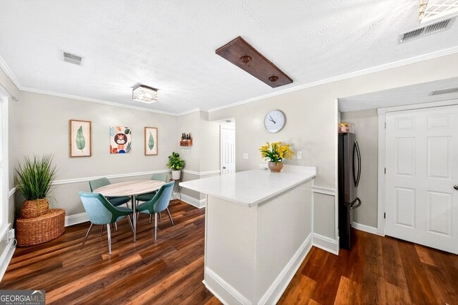 Building Photo - 6117 Queen Anne Ct