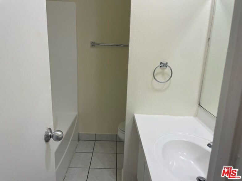 Primary Bathroom #2 - 18307 Burbank Blvd