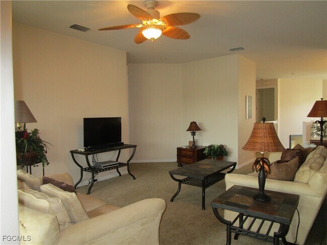 Building Photo - 14571 Grande Cay Cir