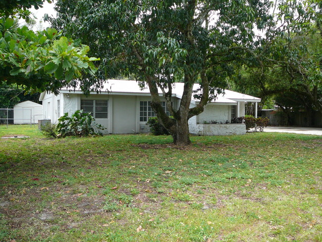 Building Photo - 1709 Coronado Ave
