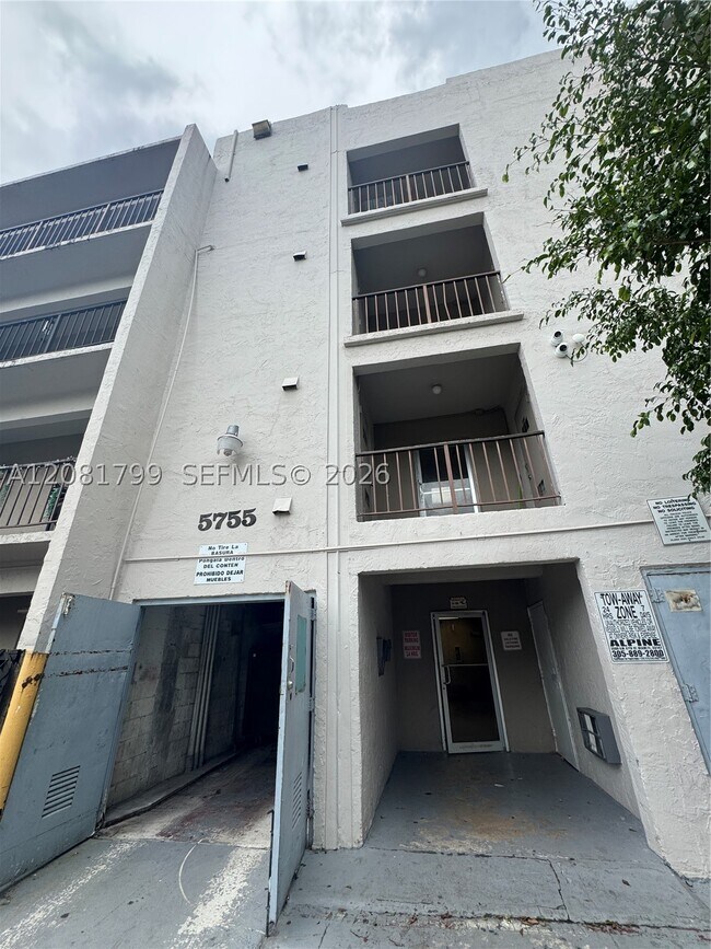 Building Photo - 5755 W 20th Ave