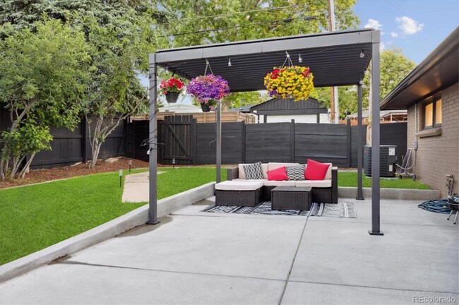 Building Photo - 6050 E Alameda Ave