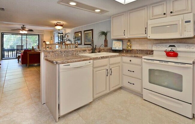 Building Photo - 2329 River Ridge Rd