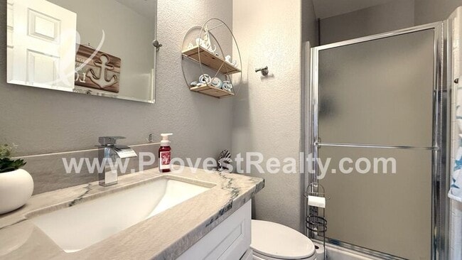 Building Photo - 12988 Claremont Ct