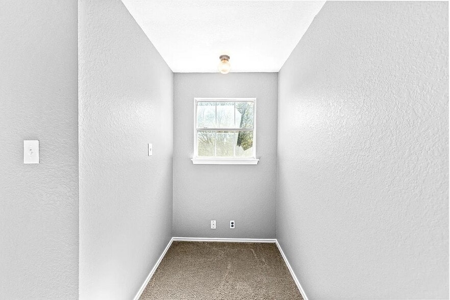 Building Photo - 15515 Flowing Spring