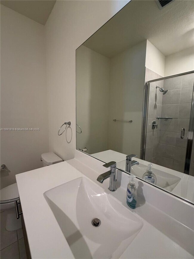 Building Photo - 7915 NW 104th Ave