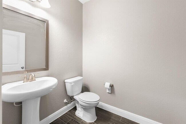 Building Photo - 408 Andele Way