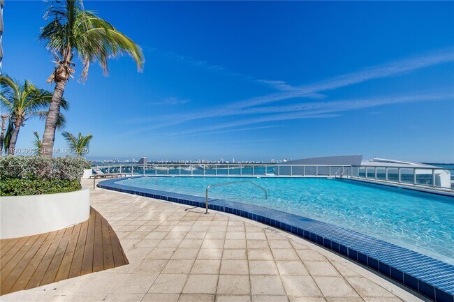 Building Photo - 888 Biscayne Blvd